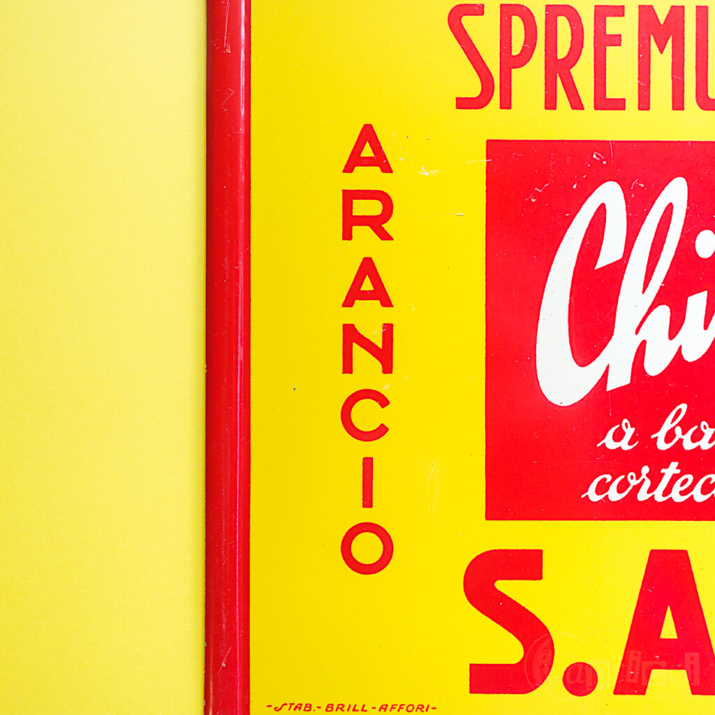 vintage-tinsignboard-italy-yellow